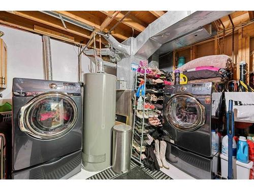 59 Ventura Road Ne, Calgary, AB - Indoor Photo Showing Laundry Room