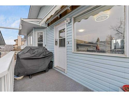 59 Ventura Road Ne, Calgary, AB - Outdoor