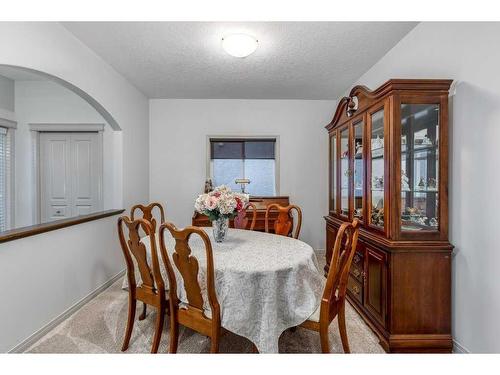 94 Tuscany Ridge Close Nw, Calgary, AB - Indoor Photo Showing Dining Room