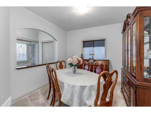 94 Tuscany Ridge Close Nw, Calgary, AB - Indoor Photo Showing Dining Room