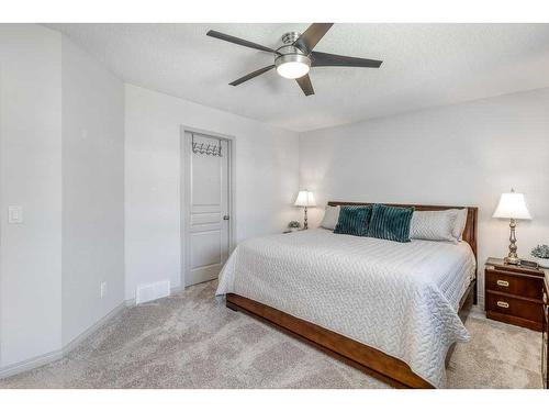 94 Tuscany Ridge Close Nw, Calgary, AB - Indoor Photo Showing Bedroom