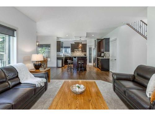 94 Tuscany Ridge Close Nw, Calgary, AB - Indoor Photo Showing Living Room