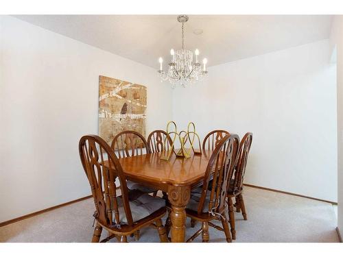 620 55 Street Se, Calgary, AB - Indoor Photo Showing Dining Room