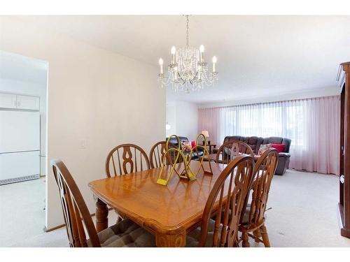 620 55 Street Se, Calgary, AB - Indoor Photo Showing Dining Room