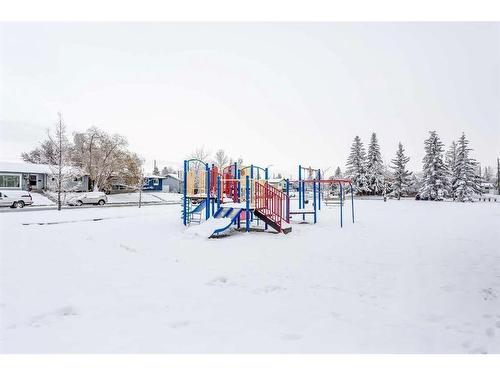 620 55 Street Se, Calgary, AB - Outdoor With View