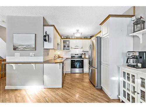 158 Mt Aberdeen Manor Se, Calgary, AB - Indoor Photo Showing Kitchen With Stainless Steel Kitchen