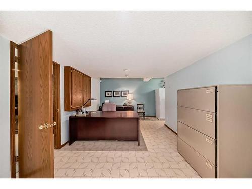 99 Hampshire Close Nw, Calgary, AB - Indoor