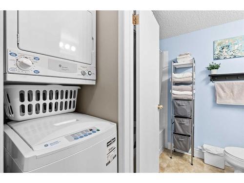 3420-1620 70 Street Se, Calgary, AB - Indoor Photo Showing Laundry Room