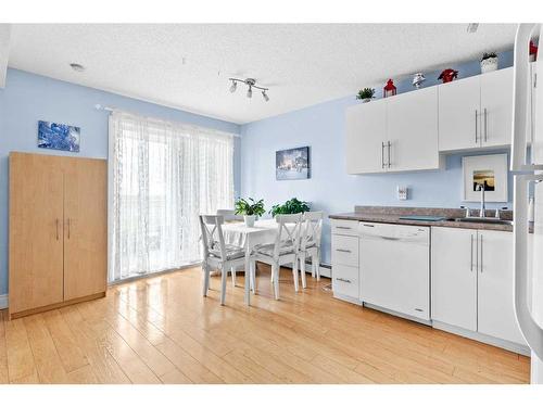 3420-1620 70 Street Se, Calgary, AB - Indoor