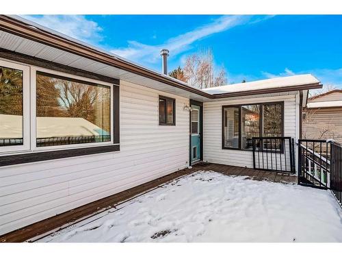 8460 61 Avenue Nw, Calgary, AB - Outdoor With Deck Patio Veranda With Exterior