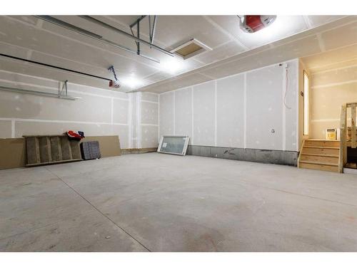 710 Mandalay Boulevard, Carstairs, AB - Indoor Photo Showing Garage