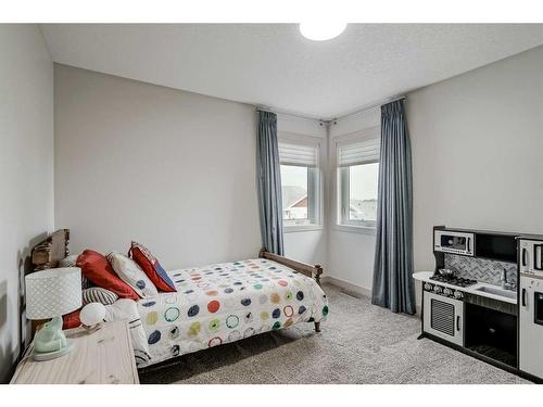 3830 Centre A Street Ne, Calgary, AB - Indoor Photo Showing Bedroom