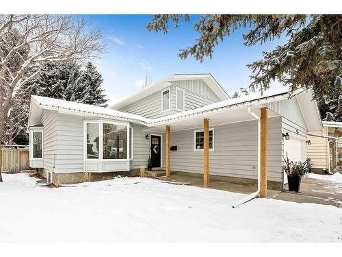 27 Deermoss Bay Se, Calgary, AB - Outdoor