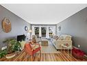 330-820 89 Avenue Sw, Calgary, AB  - Indoor Photo Showing Living Room 