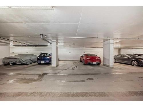 603-788 12 Avenue Sw, Calgary, AB - Indoor Photo Showing Garage