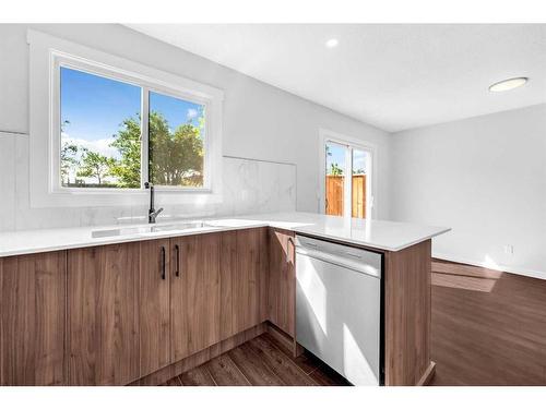 69 Castleglen Road Ne, Calgary, AB - Indoor Photo Showing Kitchen