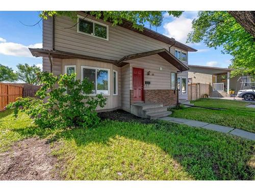 69 Castleglen Road Ne, Calgary, AB - Outdoor