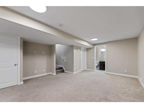 833 Nolan Hill Boulevard Nw, Calgary, AB - Indoor