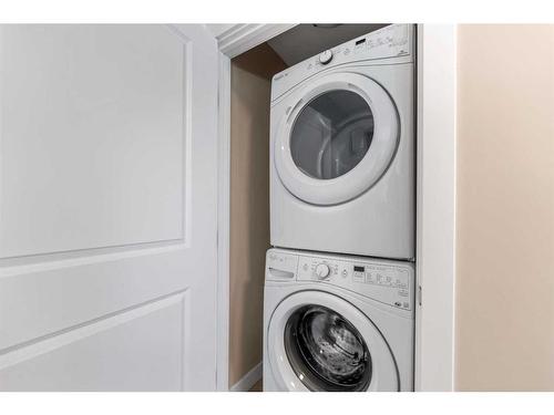 833 Nolan Hill Boulevard Nw, Calgary, AB - Indoor Photo Showing Laundry Room