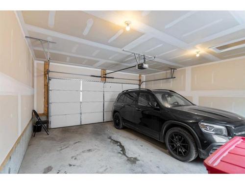 833 Nolan Hill Boulevard Nw, Calgary, AB - Indoor Photo Showing Garage