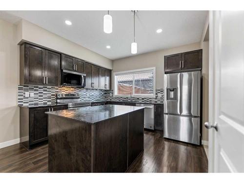 833 Nolan Hill Boulevard Nw, Calgary, AB - Indoor Photo Showing Kitchen With Stainless Steel Kitchen With Upgraded Kitchen