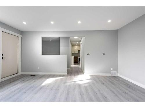 808 Mcneill Road Ne, Calgary, AB - Indoor Photo Showing Other Room