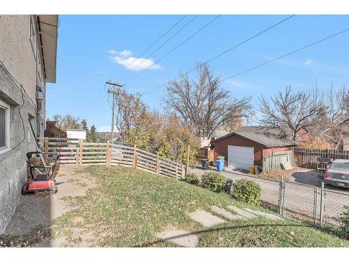 110 Hunterbrook Place Nw, Calgary, AB - Outdoor