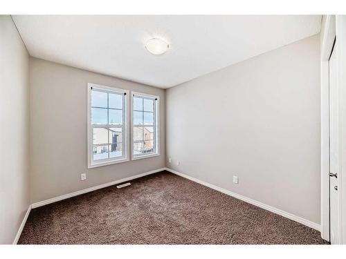 159 Auburn Bay Common Se, Calgary, AB - Indoor Photo Showing Other Room