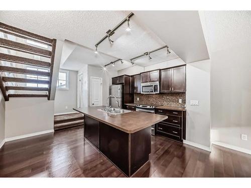 159 Auburn Bay Common Se, Calgary, AB - Indoor Photo Showing Kitchen