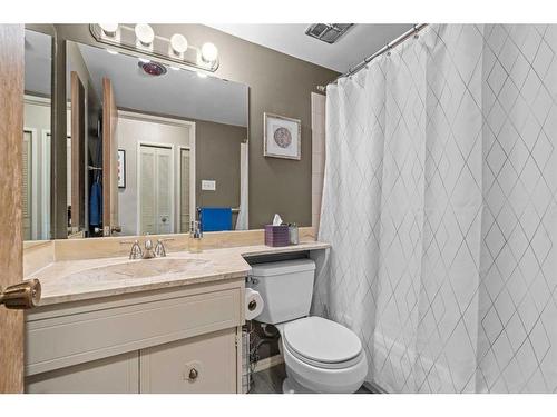 378-1620 8 Avenue Nw, Calgary, AB - Indoor Photo Showing Bathroom