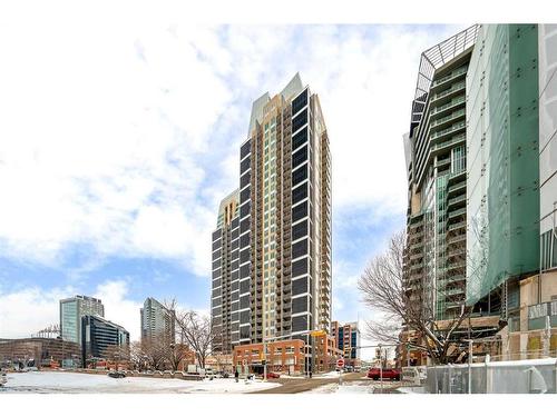 806-1320 1 Street Se, Calgary, AB - Outdoor With Facade