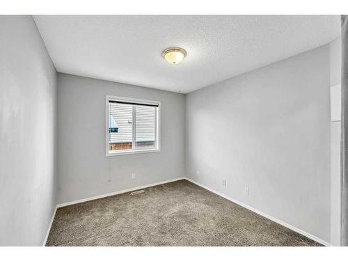 256 Oakmere Place, Chestermere, AB - Indoor Photo Showing Other Room