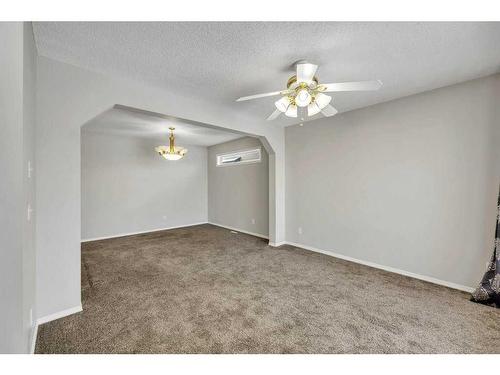 256 Oakmere Place, Chestermere, AB - Indoor Photo Showing Other Room