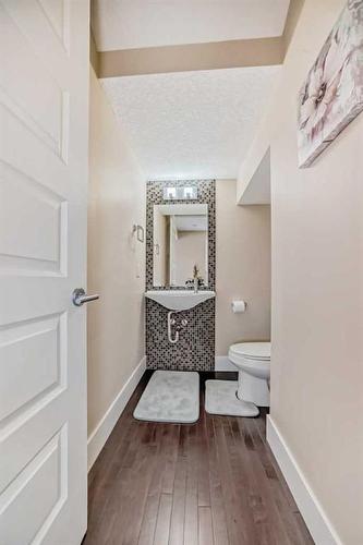 4 Quarry Lane Se, Calgary, AB - Indoor