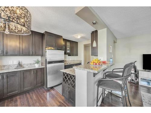 703-733 14 Avenue Sw, Calgary, AB - Indoor Photo Showing Kitchen With Stainless Steel Kitchen With Upgraded Kitchen