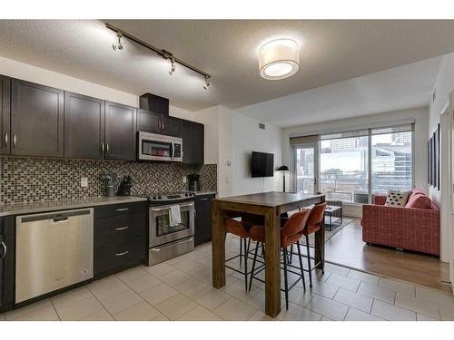 1008-1320 1 Street Se, Calgary, AB - Indoor Photo Showing Kitchen With Stainless Steel Kitchen