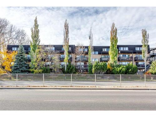 1-3519 49 Street Nw, Calgary, AB - Outdoor With Balcony