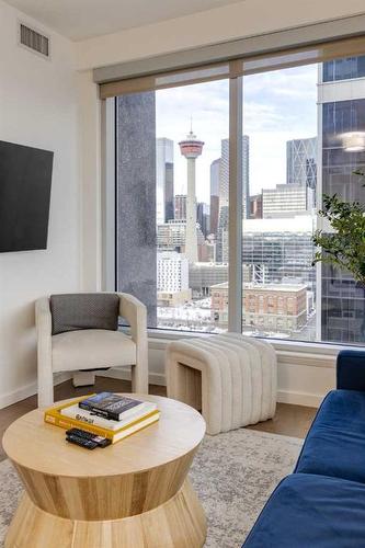 1709-1320 1 Street Se, Calgary, AB - Indoor Photo Showing Living Room