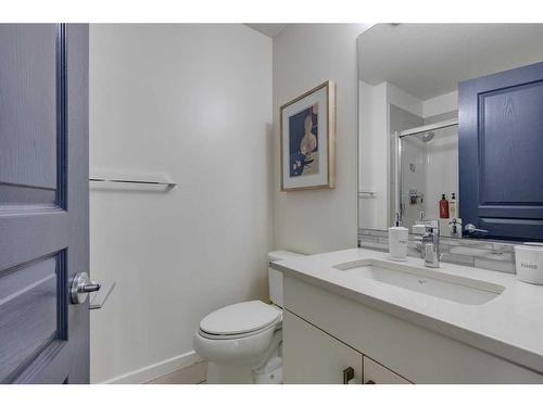 1709-1320 1 Street Se, Calgary, AB - Indoor Photo Showing Bathroom