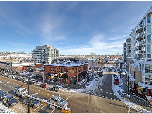 403-301 10 Street Nw, Calgary, AB - Outdoor With View