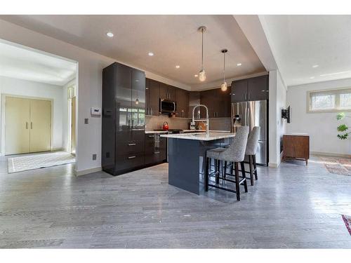 3651 77 Street Nw, Calgary, AB - Indoor Photo Showing Kitchen With Upgraded Kitchen