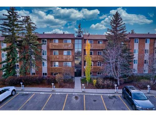 301-11620 Elbow Drive Sw, Calgary, AB - Outdoor With Facade