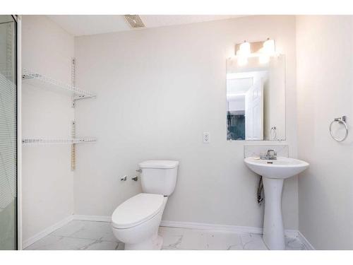 84 Tarington Close Ne, Calgary, AB - Indoor Photo Showing Bathroom