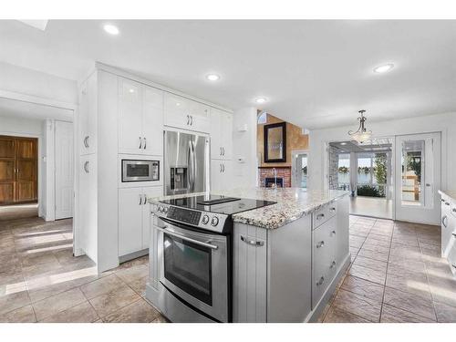 765 East Chestermere Drive, Chestermere, AB - Indoor Photo Showing Kitchen With Stainless Steel Kitchen With Upgraded Kitchen