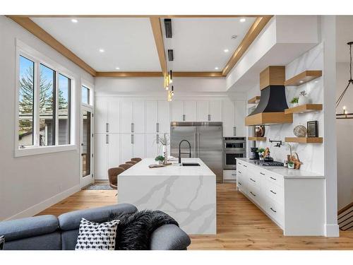 1419 22 Avenue Nw, Calgary, AB - Indoor Photo Showing Kitchen