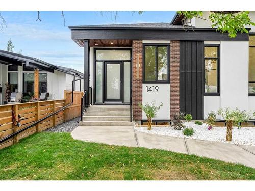 1419 22 Avenue Nw, Calgary, AB - Outdoor