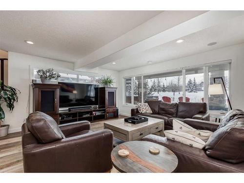 221 Tuscany Estates Rise Nw, Calgary, AB - Indoor Photo Showing Living Room