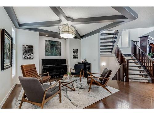 221 Tuscany Estates Rise Nw, Calgary, AB - Indoor Photo Showing Living Room