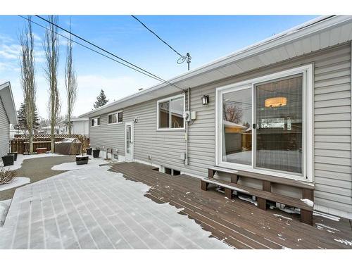 78 Gainsborough Drive Sw, Calgary, AB - Outdoor With Deck Patio Veranda With Exterior