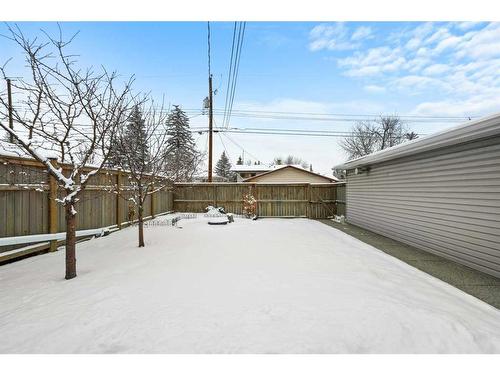 78 Gainsborough Drive Sw, Calgary, AB - Outdoor